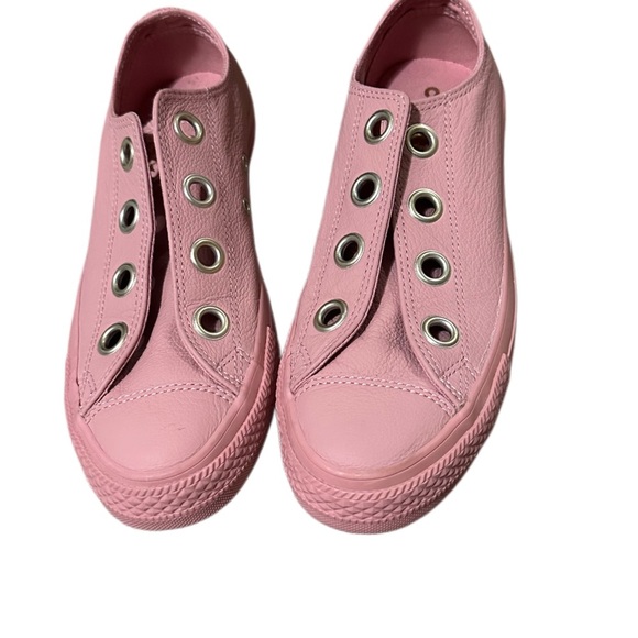 Converse Pink Women's Sneakers - Picture 1 of 8